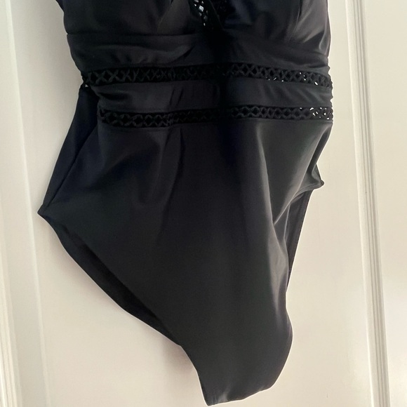 Swimsuits For All Black Lattice Plunge Onepiece - Picture 3 of 9